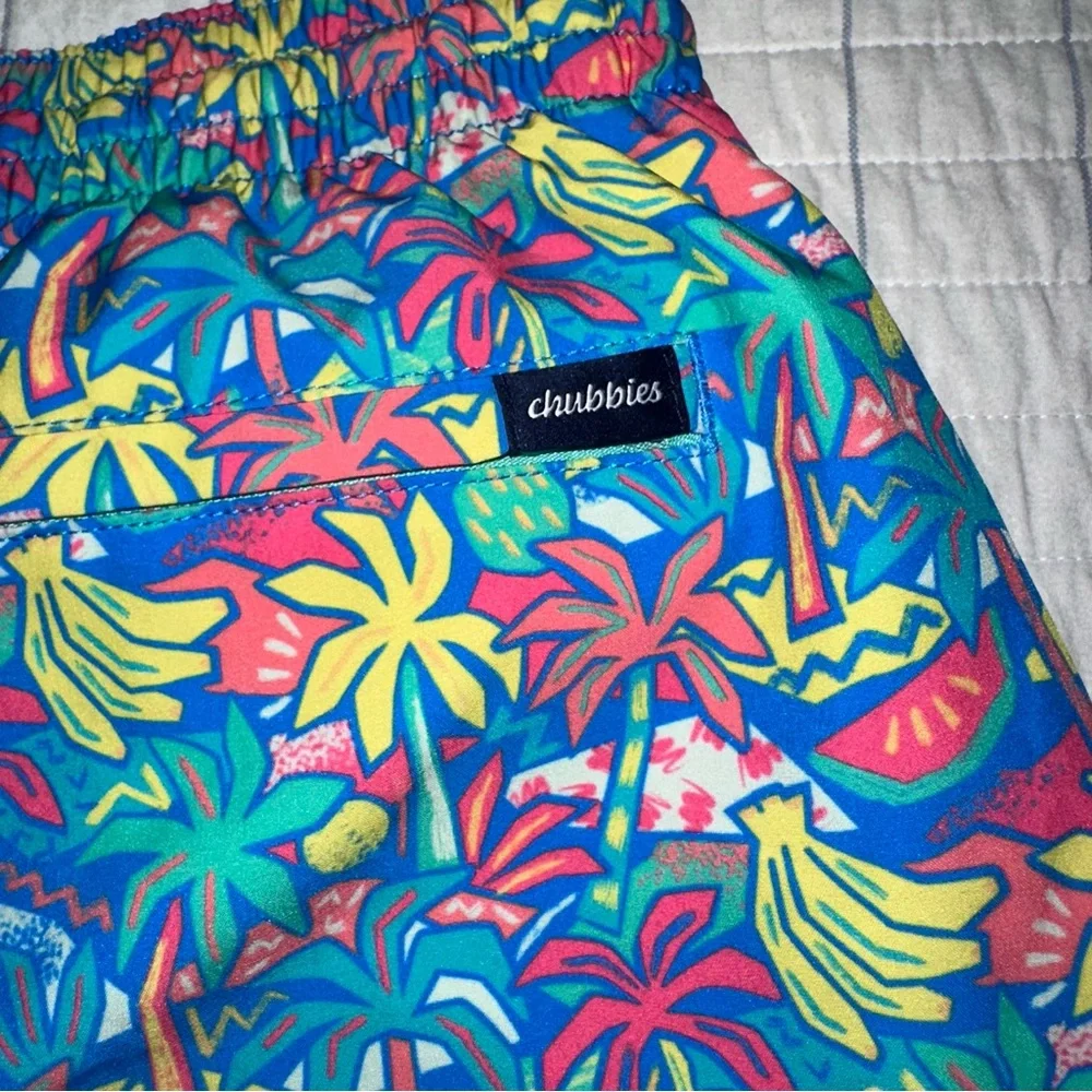 Chubbies Mens Regular fit Swim Trunks Swimwear Large Blue Floral ‎ XL